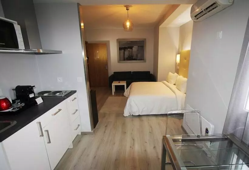 استودیوی استاندارد, Casablanca Suites & Spa