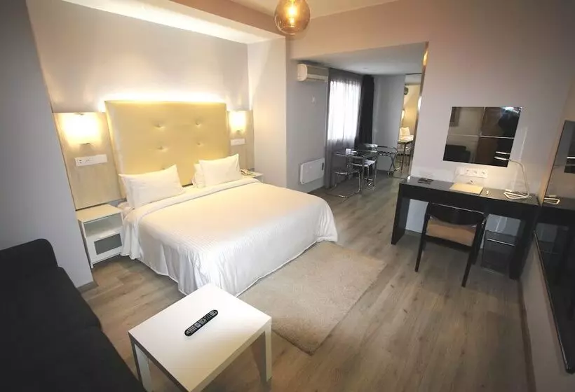 استودیوی استاندارد, Casablanca Suites & Spa
