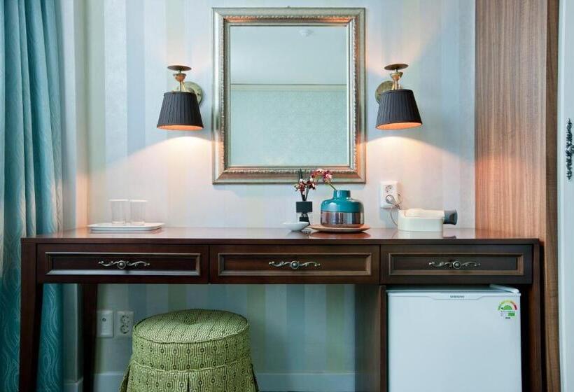 Quarto deluxe, Central Tourist