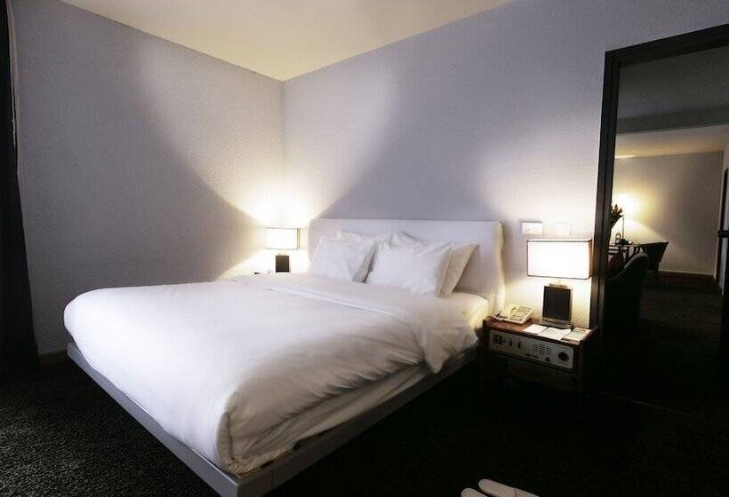 اتاق استاندارد, Douala Rabingha