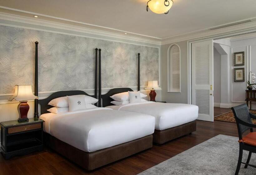 סוויטה דלוקס, Eastern And Oriental