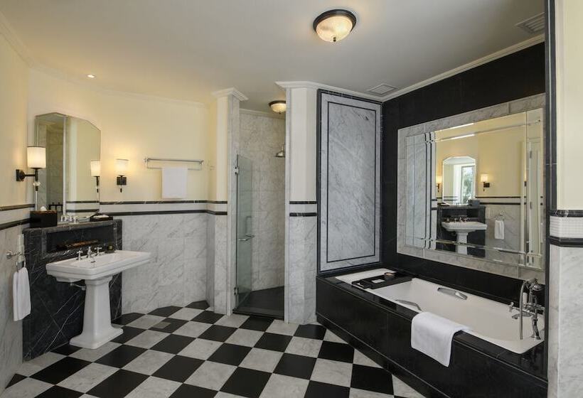 סוויטה, Eastern And Oriental