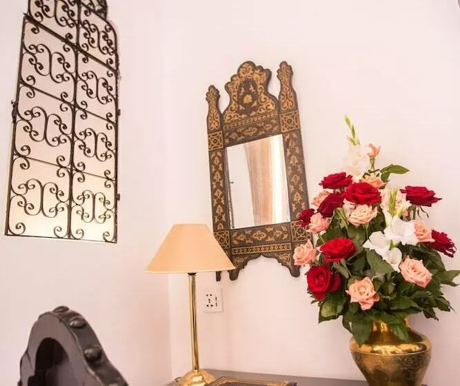 اتاق سوپریور, El Minzah