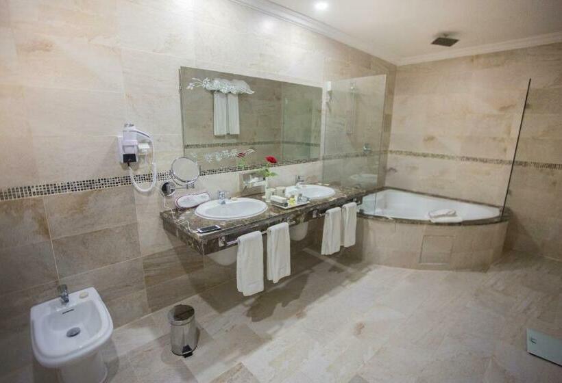 Suite mit Terrasse, El Minzah