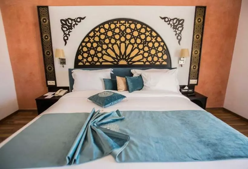 اتاق سوپریور یک تخته, El Minzah