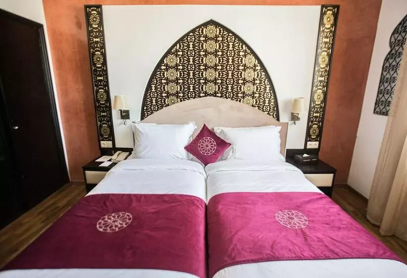اتاق سوپریور یک تخته, El Minzah