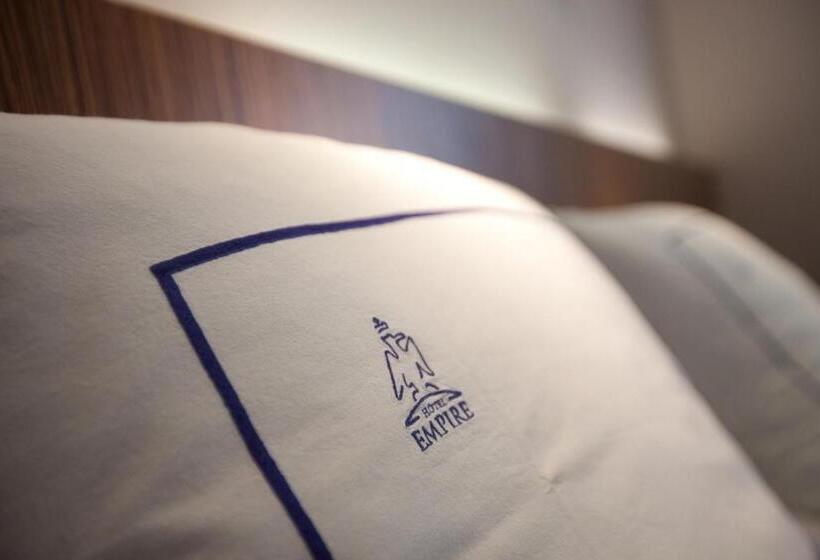 اتاق استاندارد یک نفره, Empire