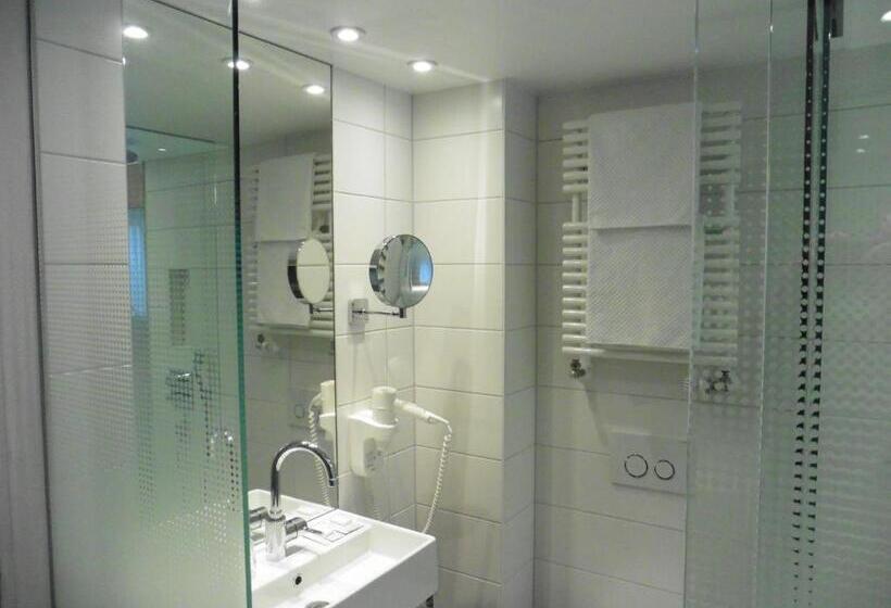 اتاق سوپریور, Empire