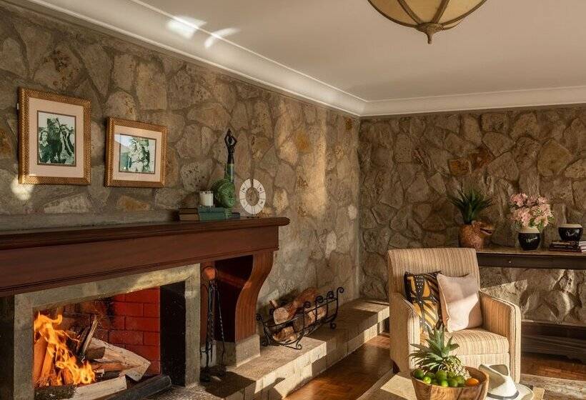 스위트, Fairmont Mount Kenya Safari Club