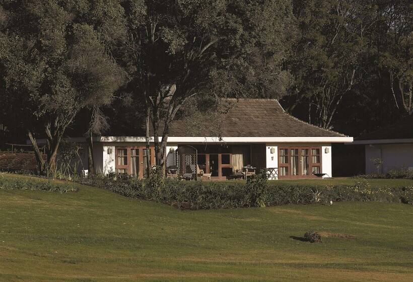 스위트, Fairmont Mount Kenya Safari Club