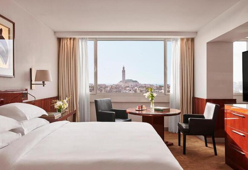 سوییت جونیور, Hyatt Regency Casablanca