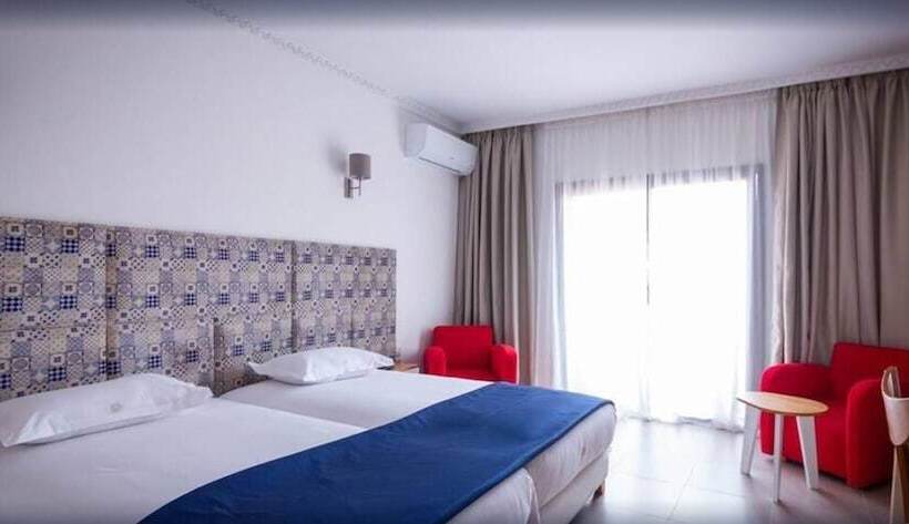 Habitación Estándar, Ibn Batouta