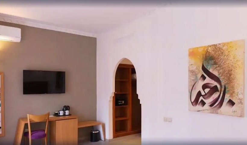 اتاق لوکس, Ibn Batouta