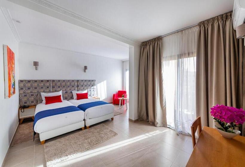 اتاق لوکس, Ibn Batouta