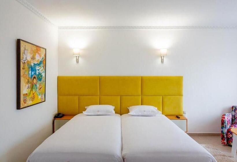 Habitación Deluxe, Ibn Batouta