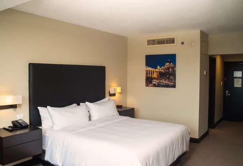 キングサイズベッドのエクゼクティブルーム, Millennium Hilton Seoul