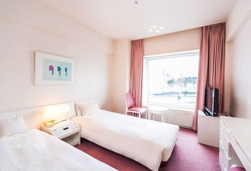 غرفة قياسية, Naeba Prince