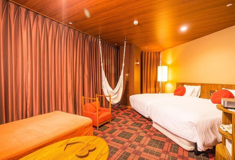 غرفة قياسية, Naeba Prince