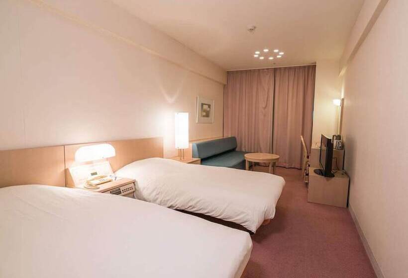 غرفة قياسية, Naeba Prince