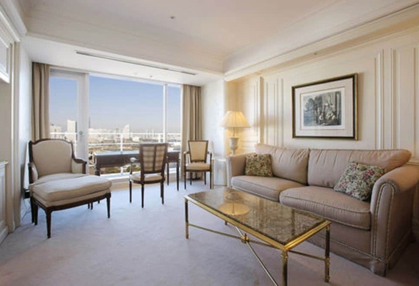 סוויטה, New Grand