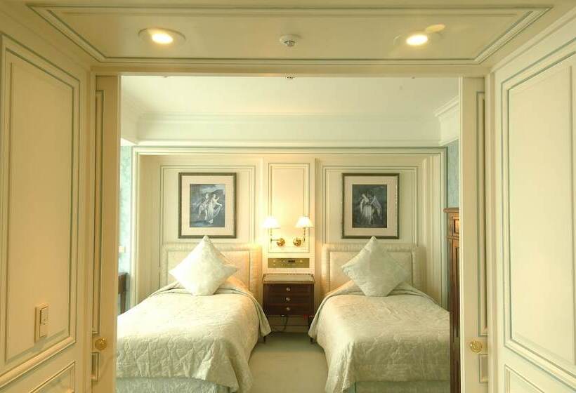 סוויטה, New Grand