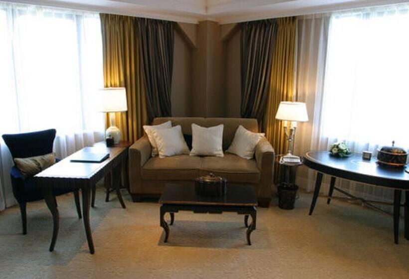 סוויטה, New Grand