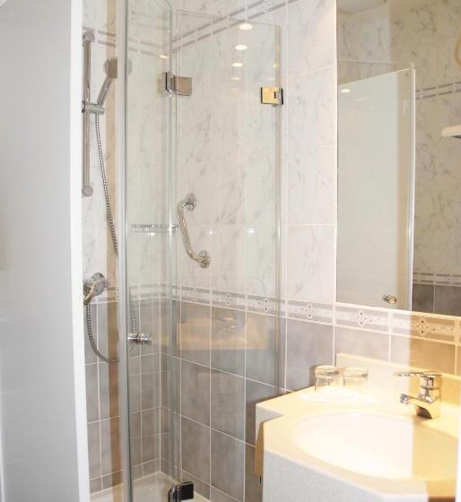 اتاق استاندارد یک نفره, Perrin Former Carlton