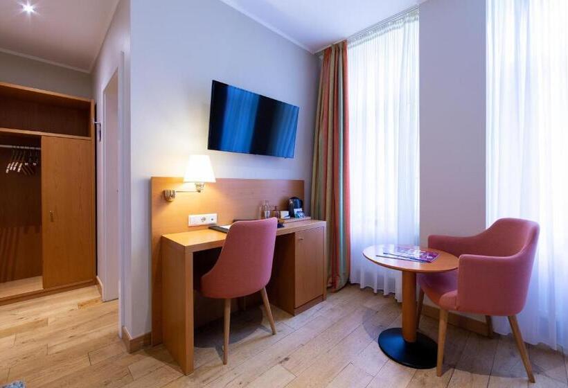 اتاق استاندارد یک نفره, Perrin Former Carlton