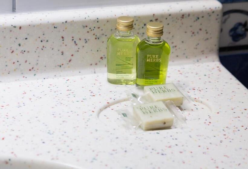 اتاق استاندارد, Perrin Former Carlton