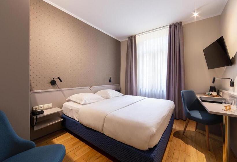 اتاق استاندارد, Perrin Former Carlton