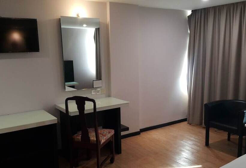 חדר דלוקס, Red Rock