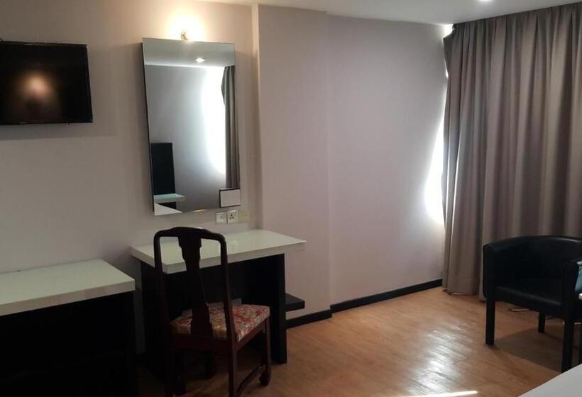 חדר דלוקס, Red Rock