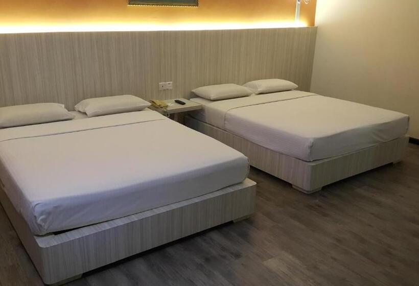 חדר משפחתי, Red Rock