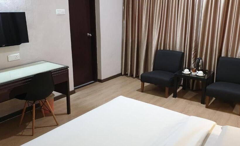 Suíte Familiar, Samila