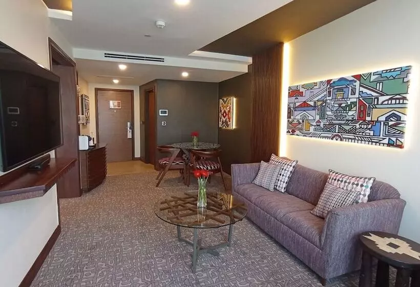 سوییت, Sarova Panafric Hotel, Nairobi Upper Hill