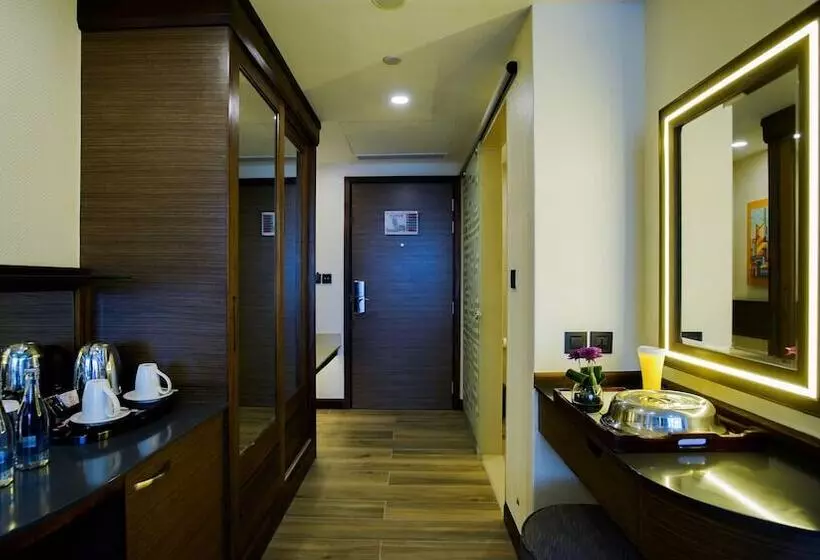اتاق لوکس, Sarova Panafric Hotel, Nairobi Upper Hill