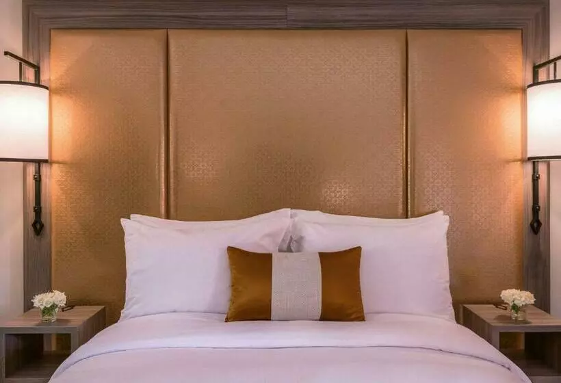اتاق سوپریور با تخت بزرگ, Mövenpick Hotel Mansour Eddahbi Marrakech
