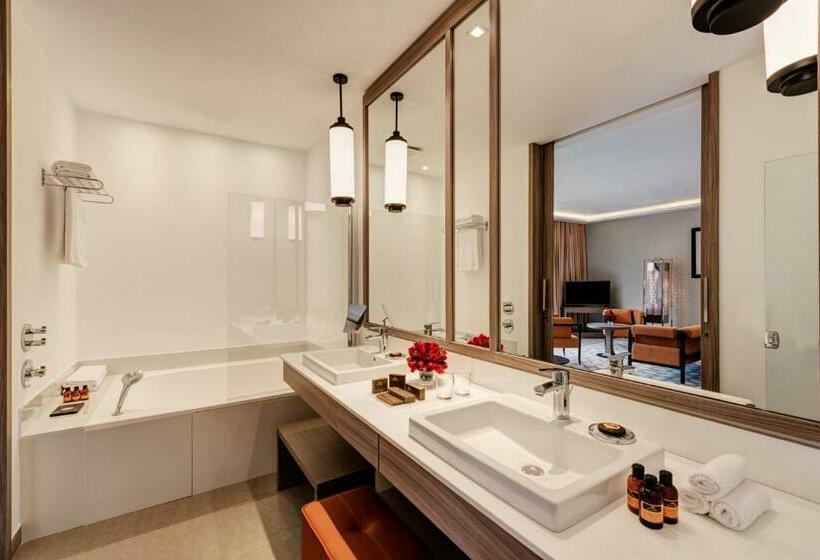 Quarto Superior Cama King, Mövenpick Hotel Mansour Eddahbi Marrakech