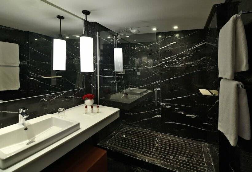 Quarto Superior Cama King, Mövenpick Hotel Mansour Eddahbi Marrakech