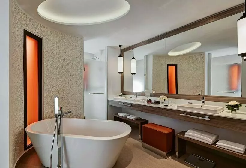 سوییت جونیور, Mövenpick Hotel Mansour Eddahbi Marrakech