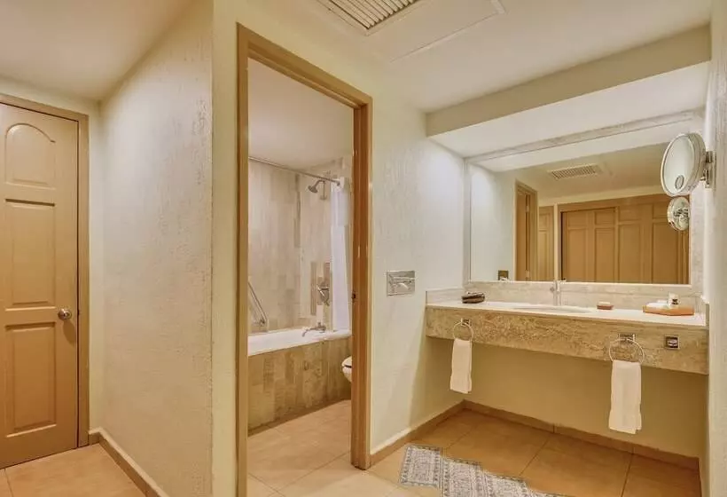 ویلای لوکس 1 خوابه, Fiesta Americana Cancun Villas