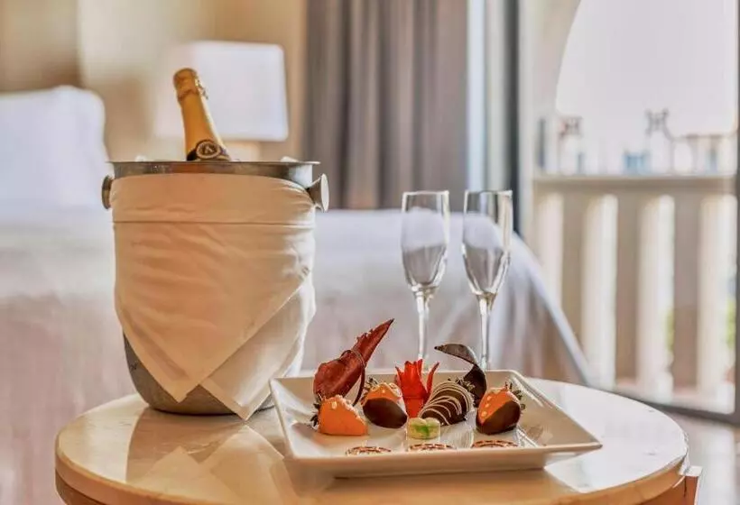 سوئیت مستر, Fiesta Americana Cancun Villas