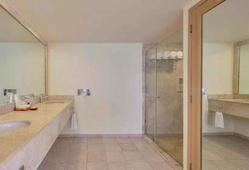 سوئیت 2 خوابه, Fiesta Americana Cancun Villas