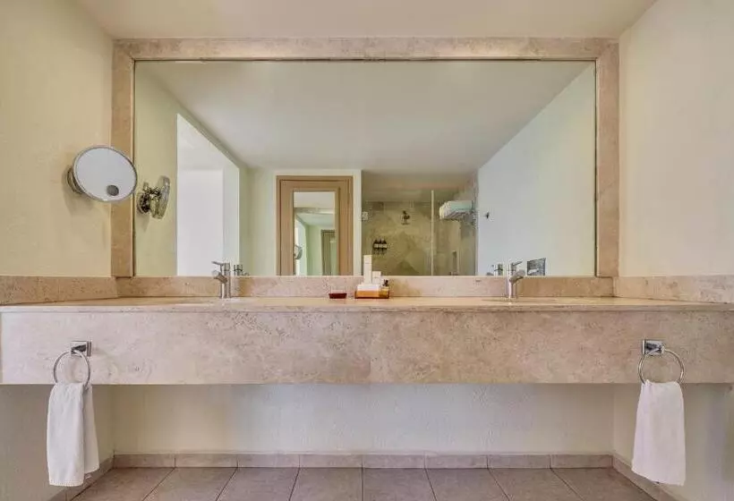سوئیت 2 خوابه, Fiesta Americana Cancun Villas