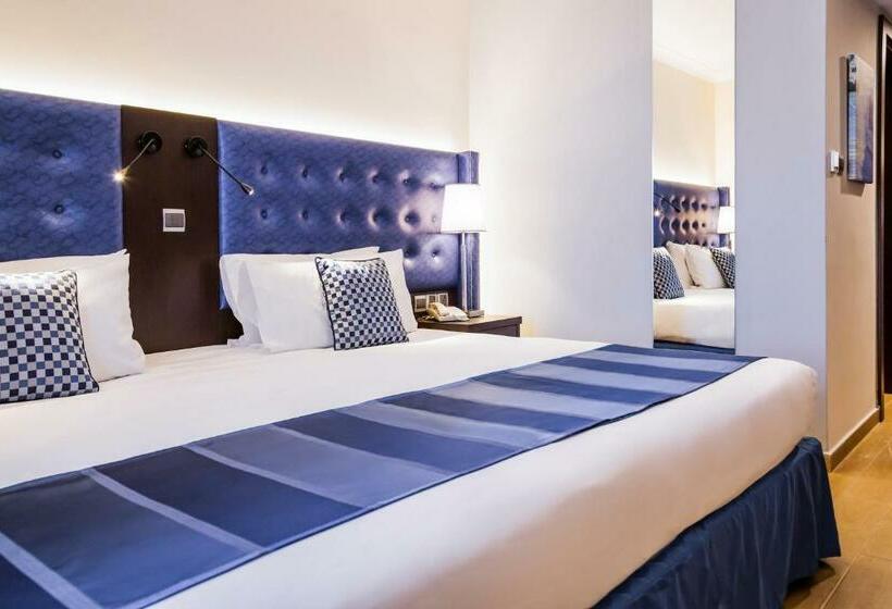 اتاق اساندارد با چشم‌انداز جانبی به دریا, Ax The Victoria