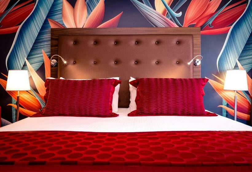 سوییت اجرایی, Ax The Victoria