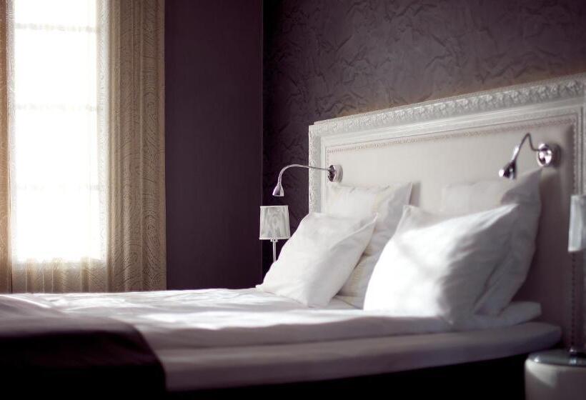 اتاق سوپریور, Clarion Collection Hotel Savoy