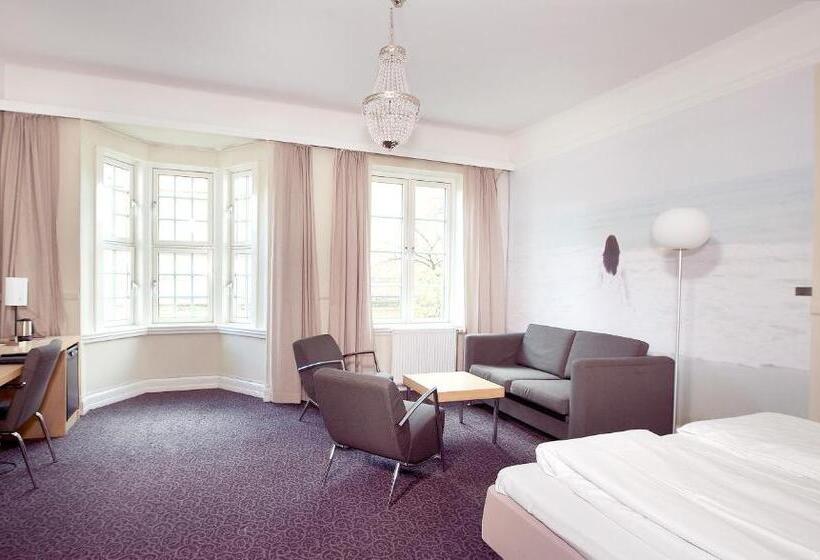 اتاق خانوادگی, Clarion Collection Hotel Savoy