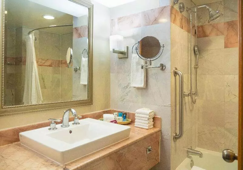 اتاق استاندارد, Crowne Plaza Hotel Monterrey, An Ihg