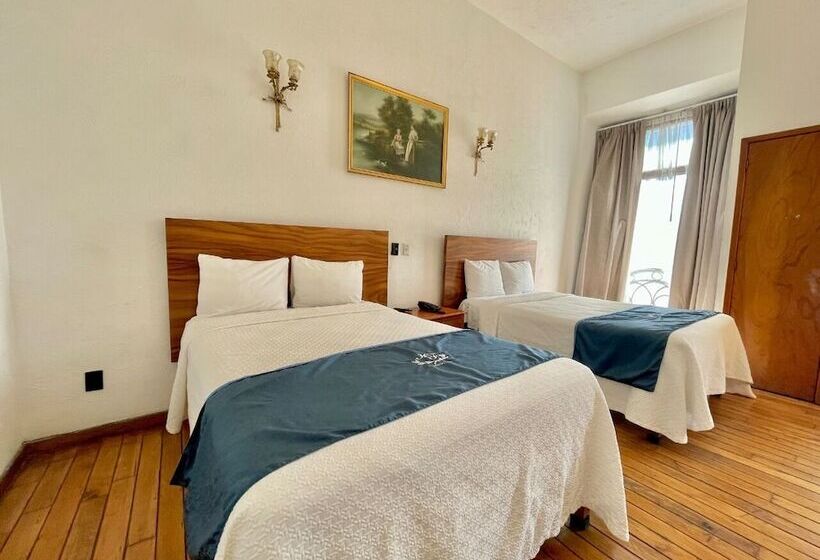 سوئیت پریمیوم, Frances